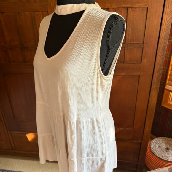 Mossimo Sleeveless Tiered Ruffle Blouse Size Small - Picture 3 of 9